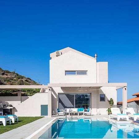 Villa Ligaria Pinnacle Buitenkant foto
