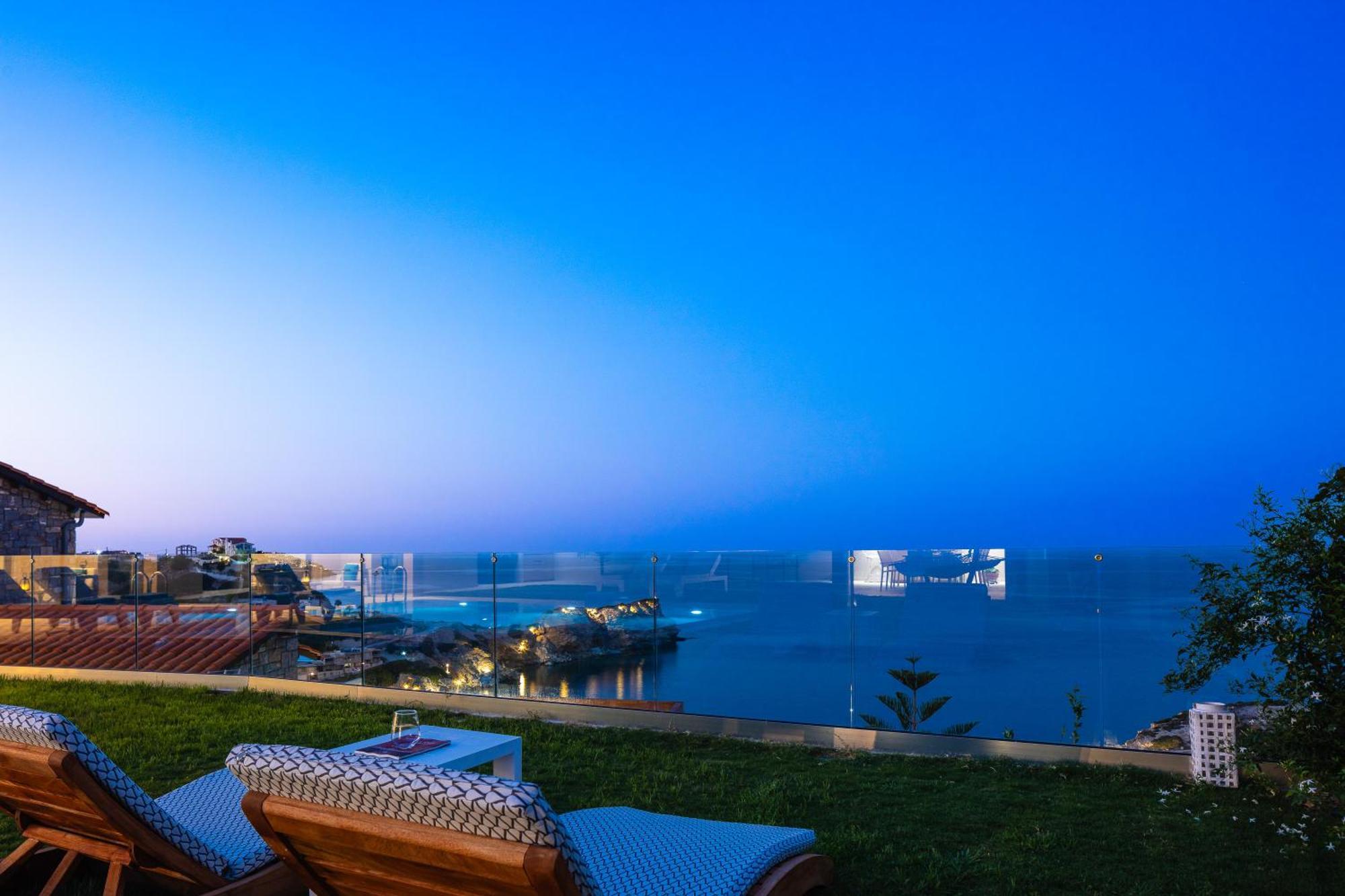 Villa Ligaria Pinnacle Buitenkant foto